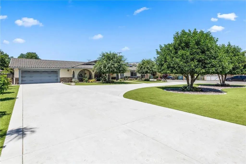 19815 Magnolia Avenue, Nuevo