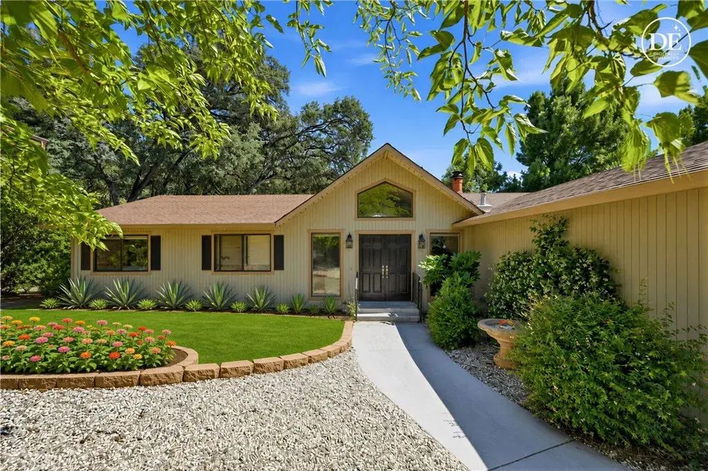 18670 Maple Leaf Court, Hidden Valley Lake