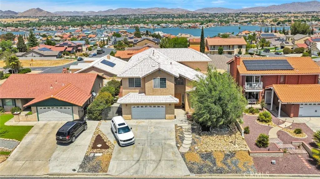 13505 Stoneridge Dr, Victorville