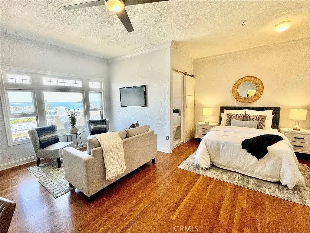 1030 E Ocean 703, Long Beach