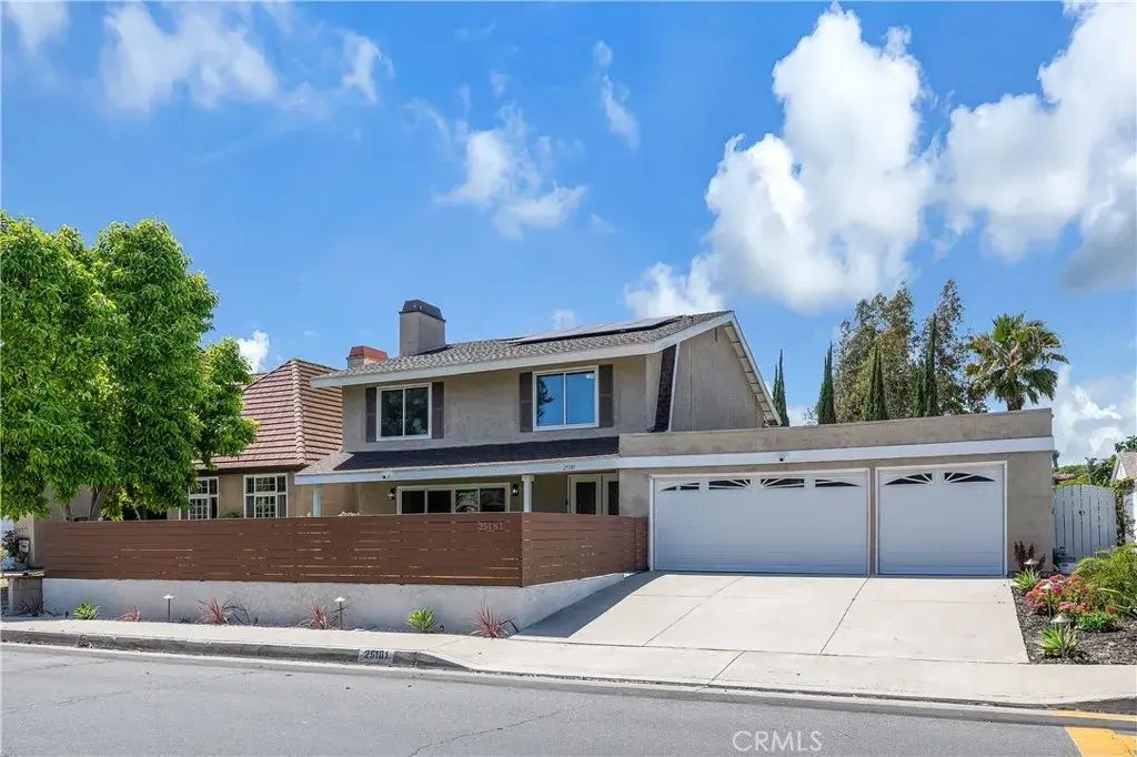 25181 Barents, Laguna Hills