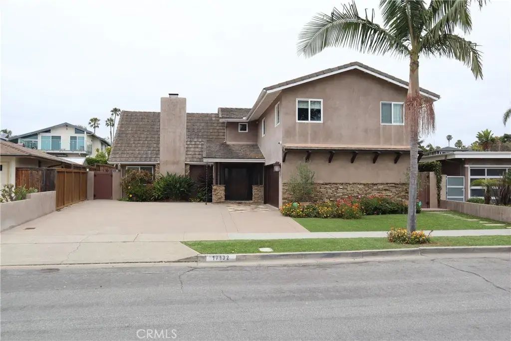 17132 Edgewater Lane, Huntington Beach