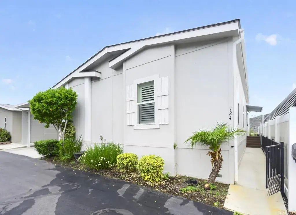 4650 Dulin Road Spc 124, Fallbrook