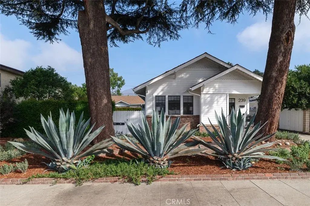 239 W Palm, Monrovia