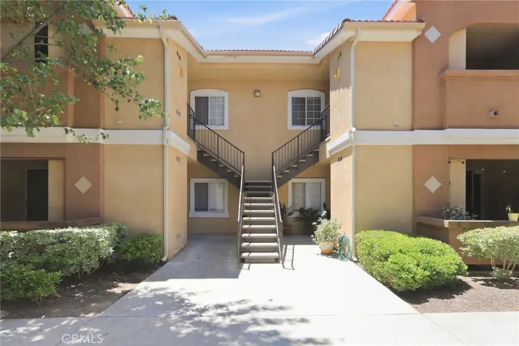 24909 Madison 2524, Murrieta