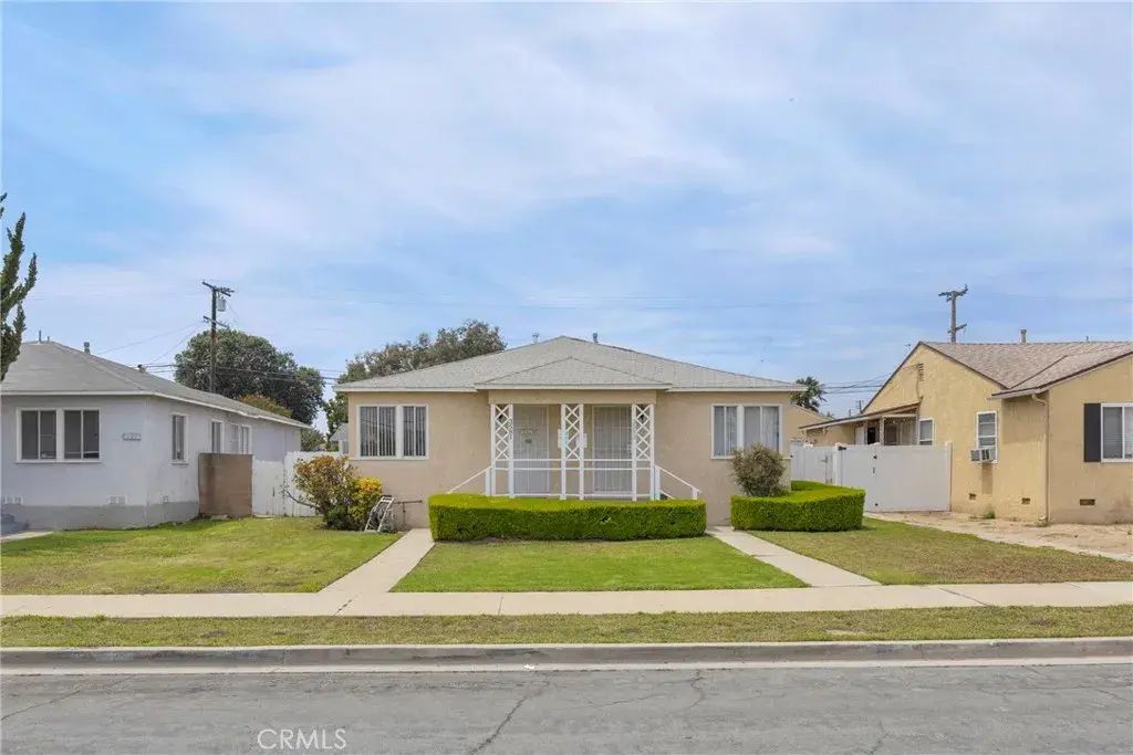 3581 Cherry, Long Beach
