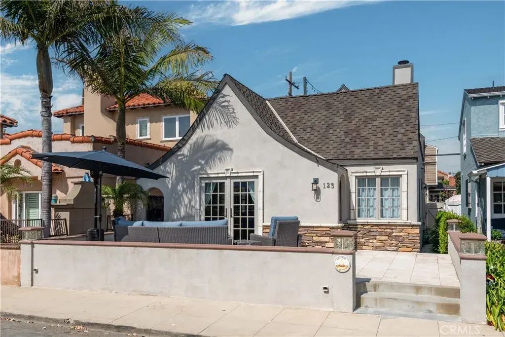 123 Syracuse Walk, Long Beach