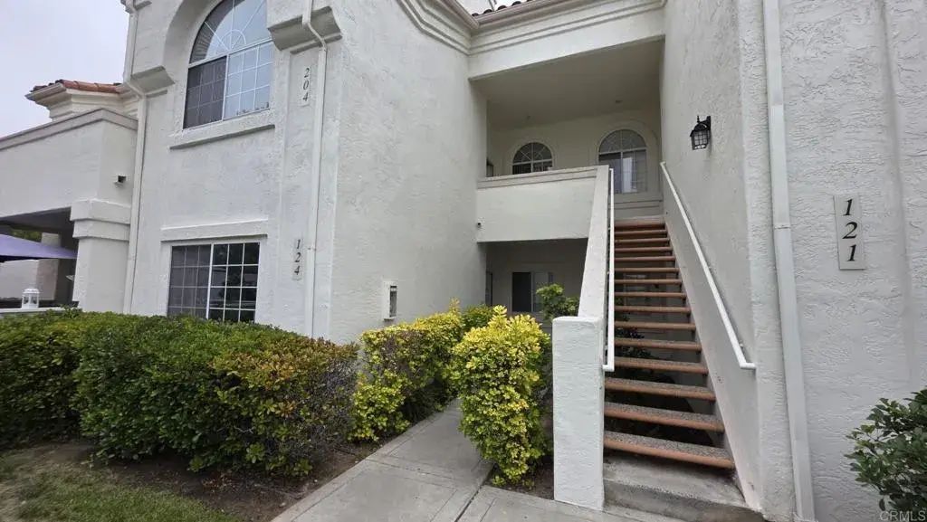 1872 Matin Circle 204, San Marcos