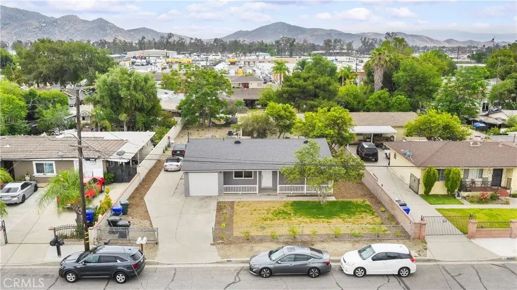 15411 Rosemary Drive, Fontana