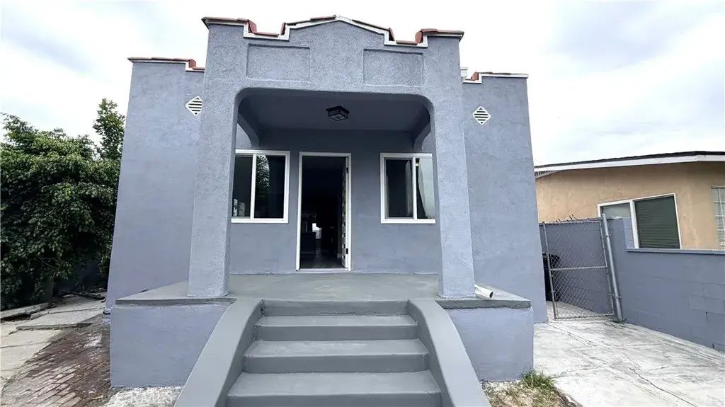 2052 Sheridan, Los Angeles