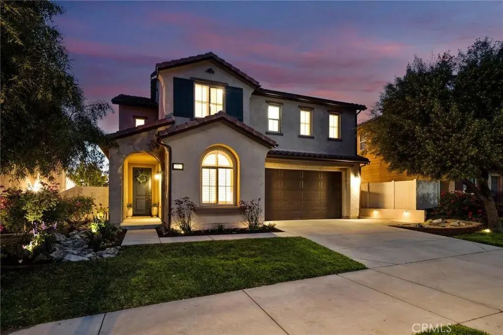 17111 Silk Tree Way, Canyon Country