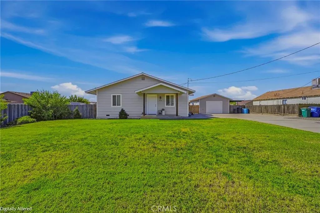 456 E Gerard, Merced
