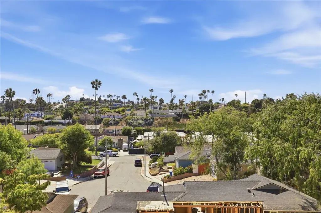 609 Meyer Lane 11, Redondo Beach