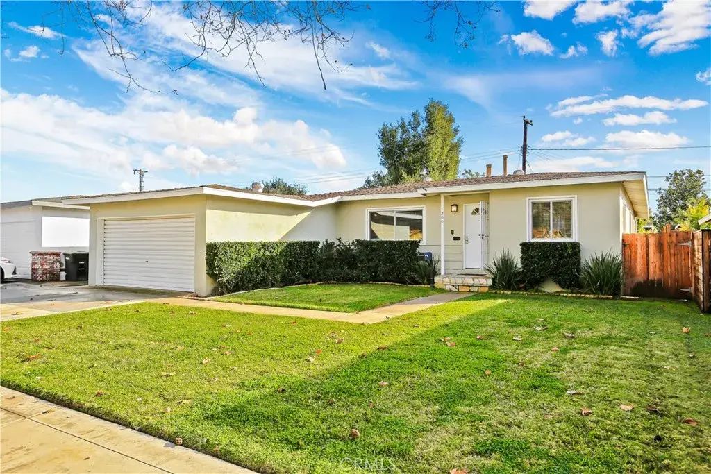 1200 W Sycamore, Orange