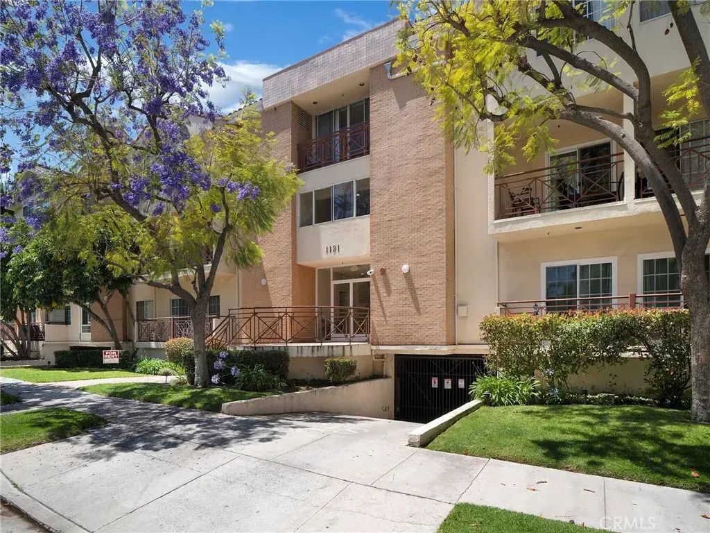 1131 Campbell St 233, Glendale