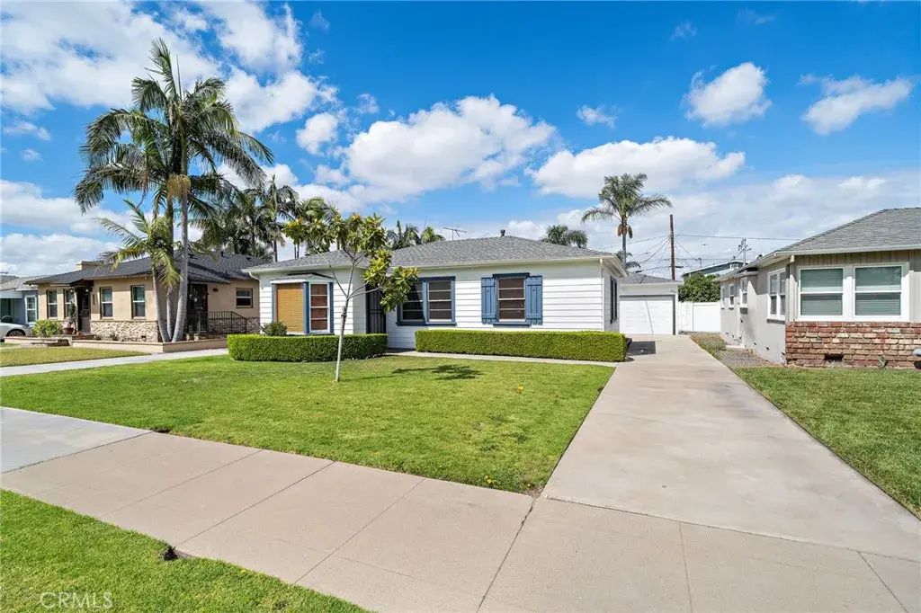 834 N Grand Street, Orange