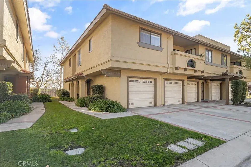 25224 Birch Grove Lane 3, Lake Forest