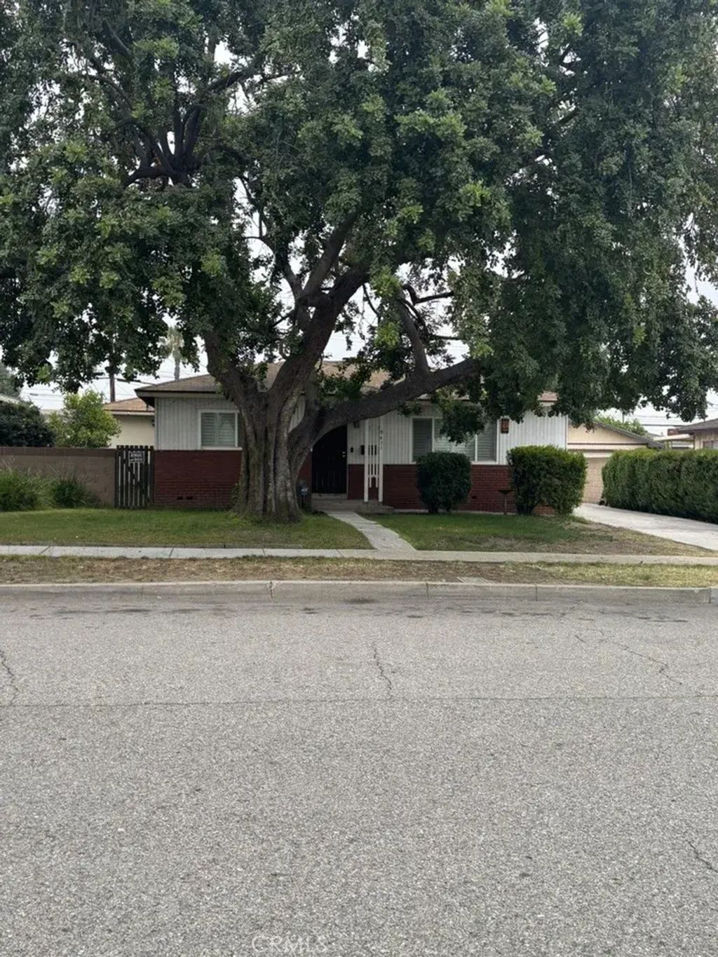 9411 Del Mar Avenue, Montclair