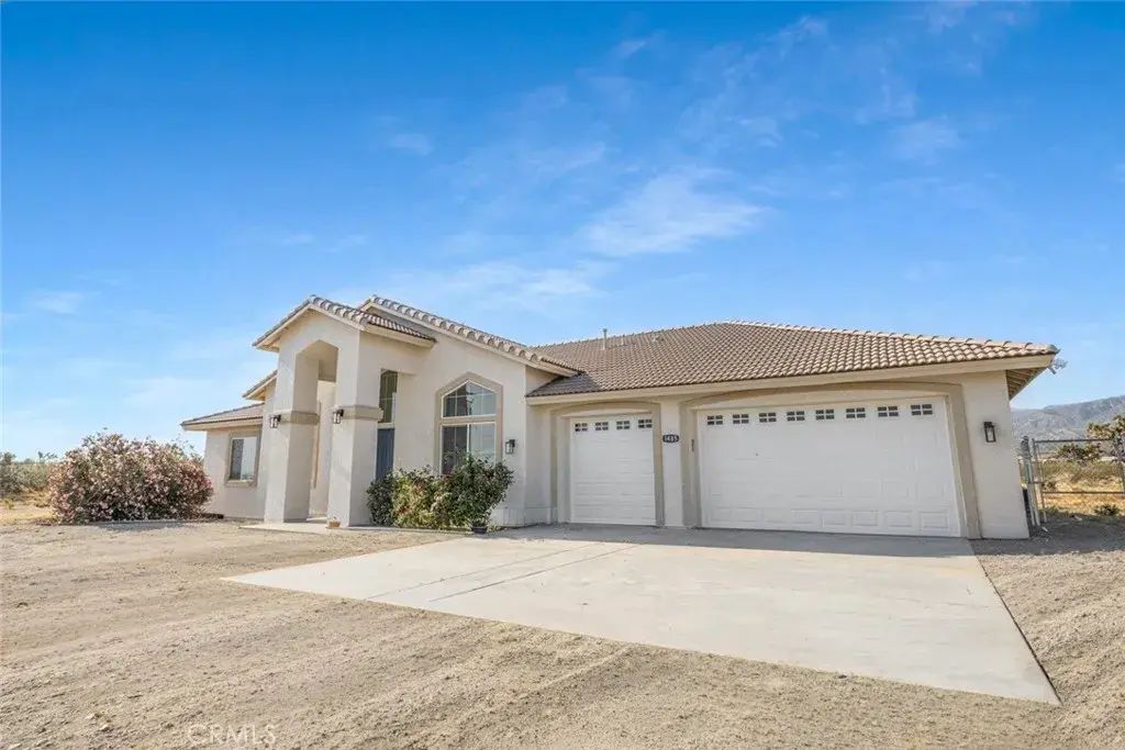 1485 La Mesa, Phelan