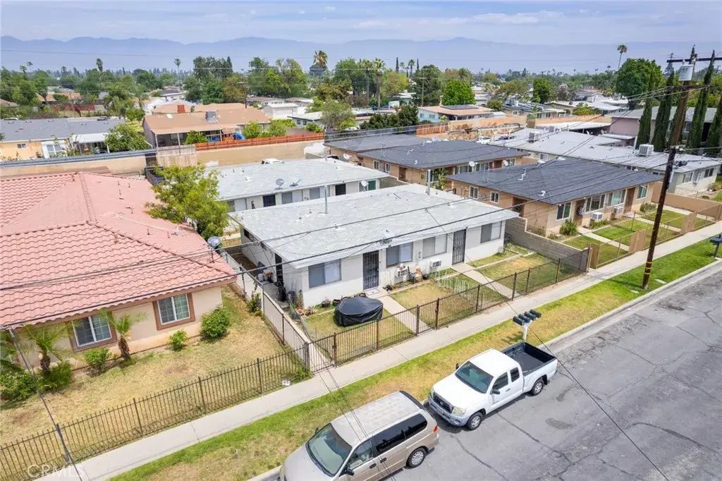 412 W Ramona, Rialto