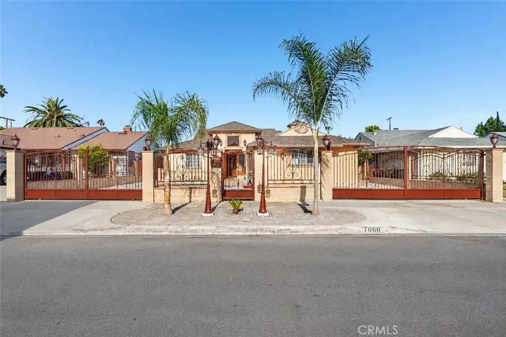 7060 Morse Avenue, North Hollywood