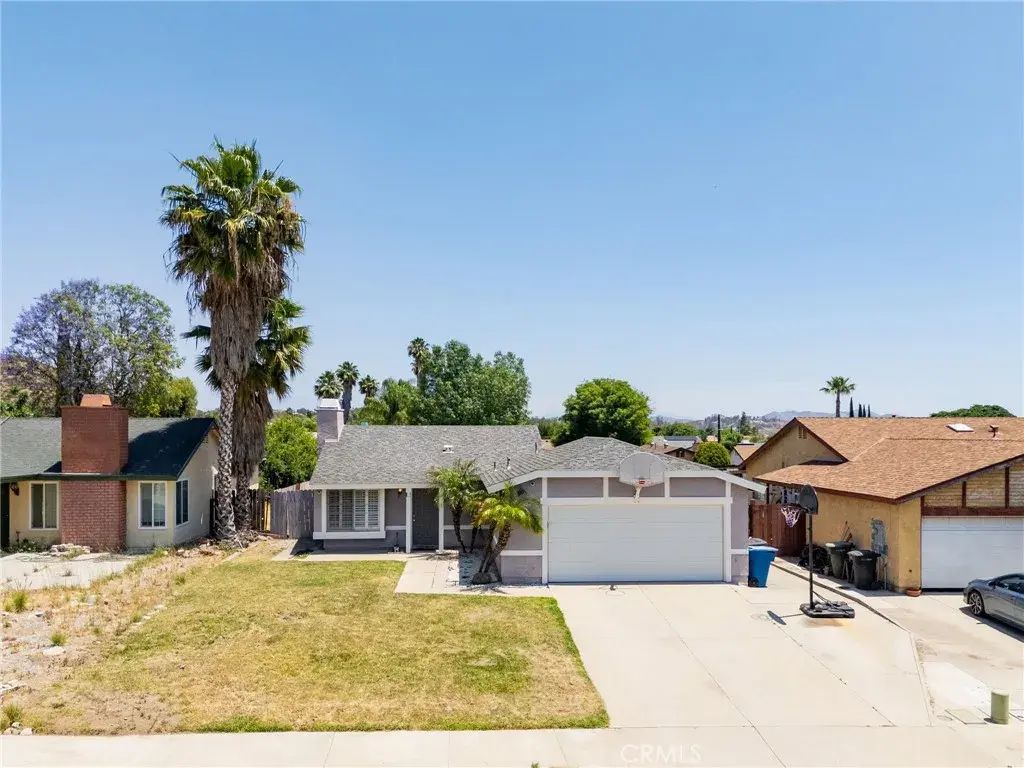 142 N Massachusetts, Lake Elsinore