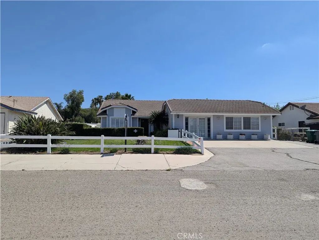31273 Montgomery Avenue, Nuevo