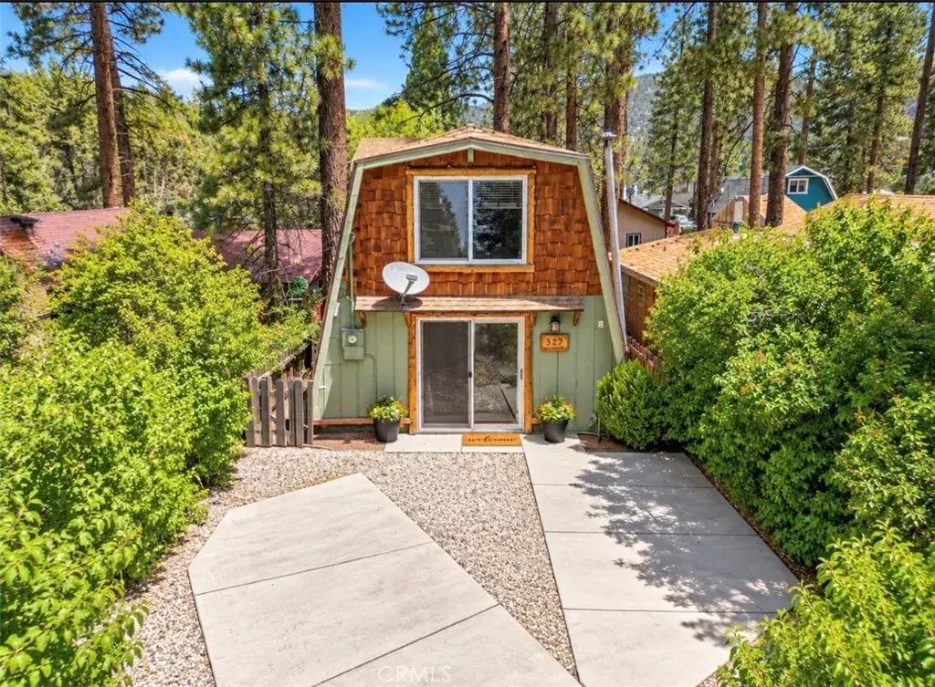327 W Country Club, Big Bear City
