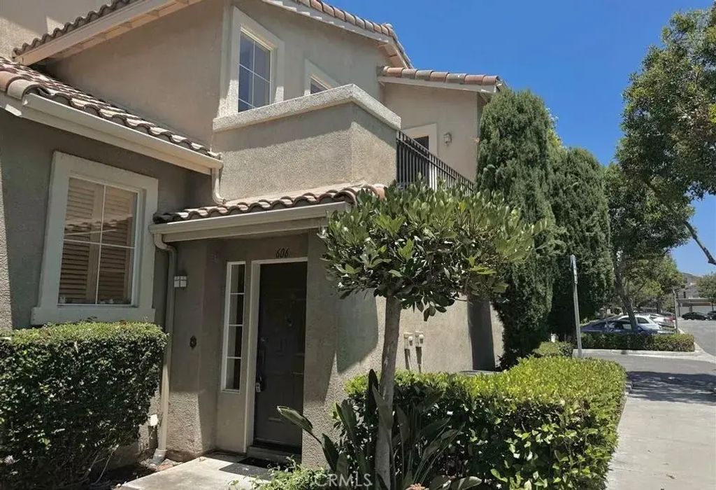 606 Larkridge, Irvine