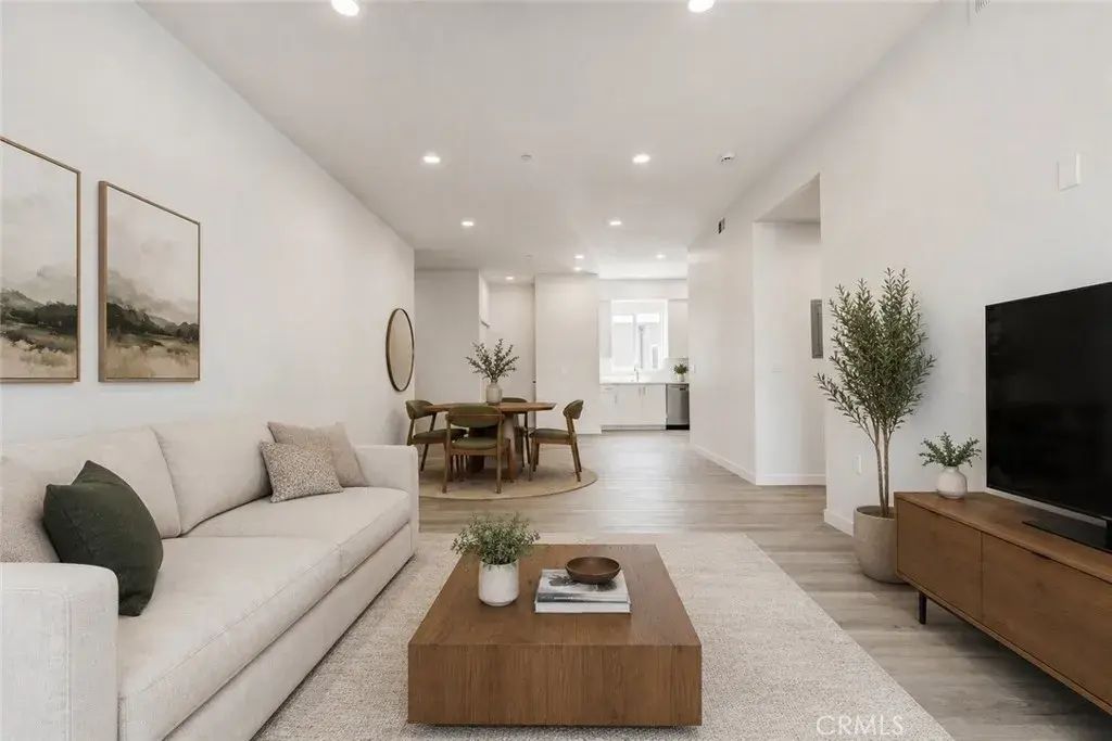 14810 Delano Street 204, Van Nuys