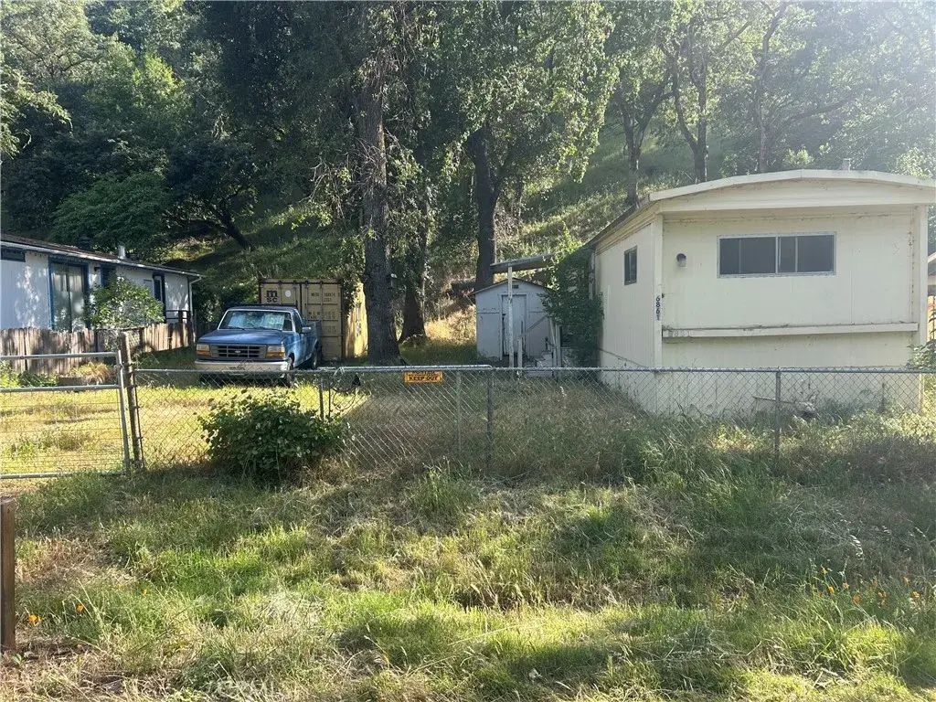 6861 Rosemont, Lucerne