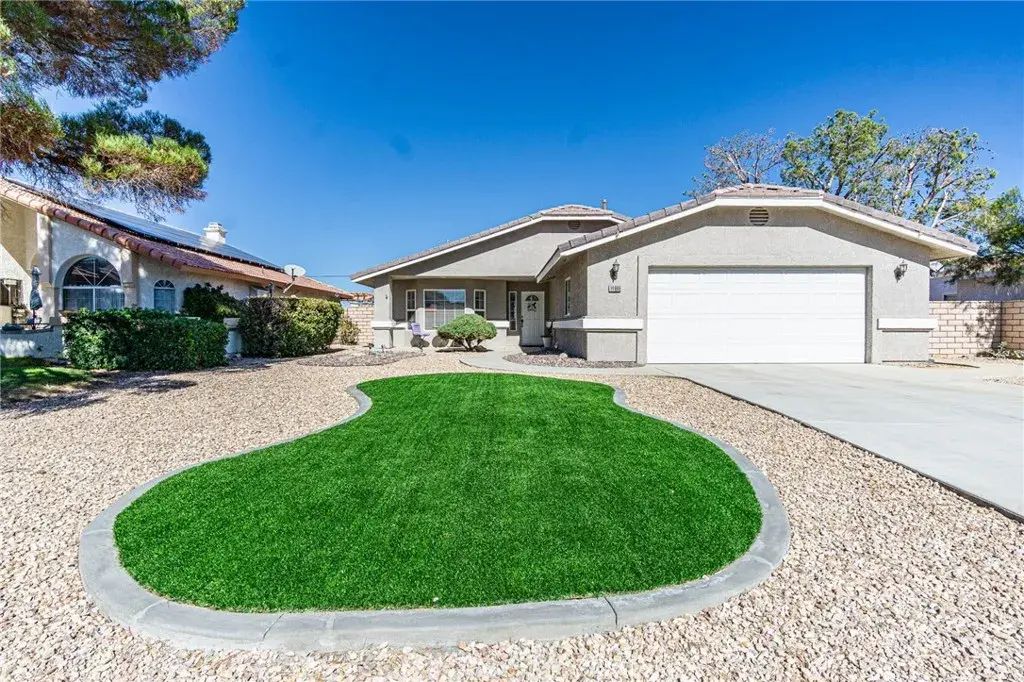 14666 Cool Glen, Helendale