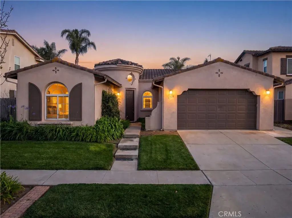 1728 Alcala, Santa Maria