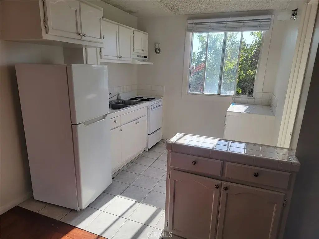 617 Illinois Court 22, El Segundo