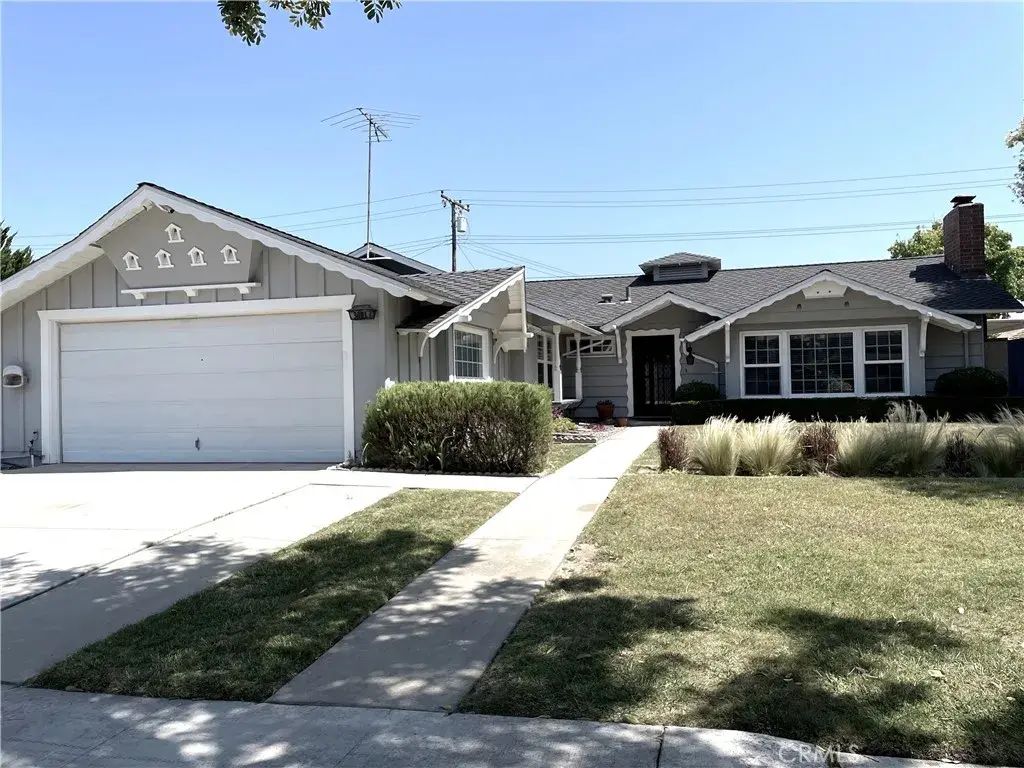 3001 Coleridge Drive, Rossmoor