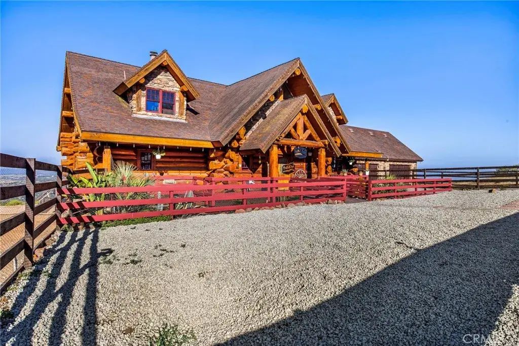43780 Paseo Espinazo, Murrieta