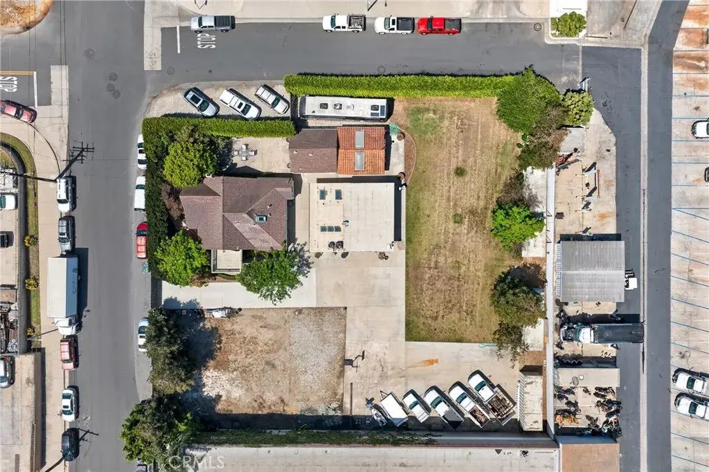 17066 Palmdale, Huntington Beach