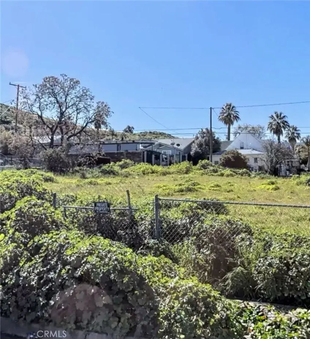 202 E Peck, Lake Elsinore