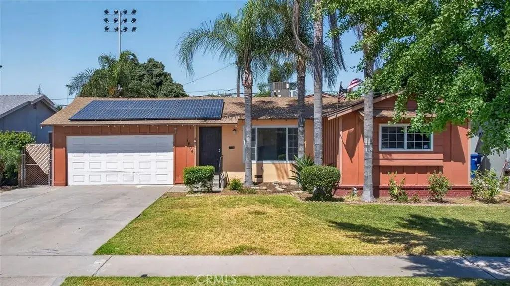1604 S Sierra Vista, Fresno