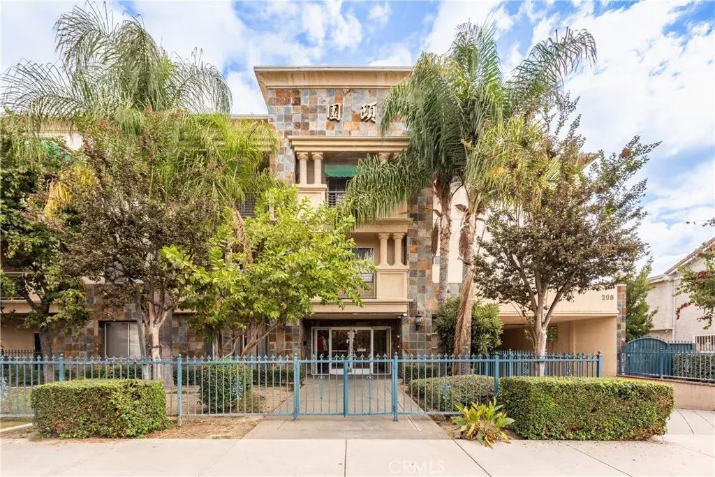 208 N Lincoln Avenue 308, Monterey Park