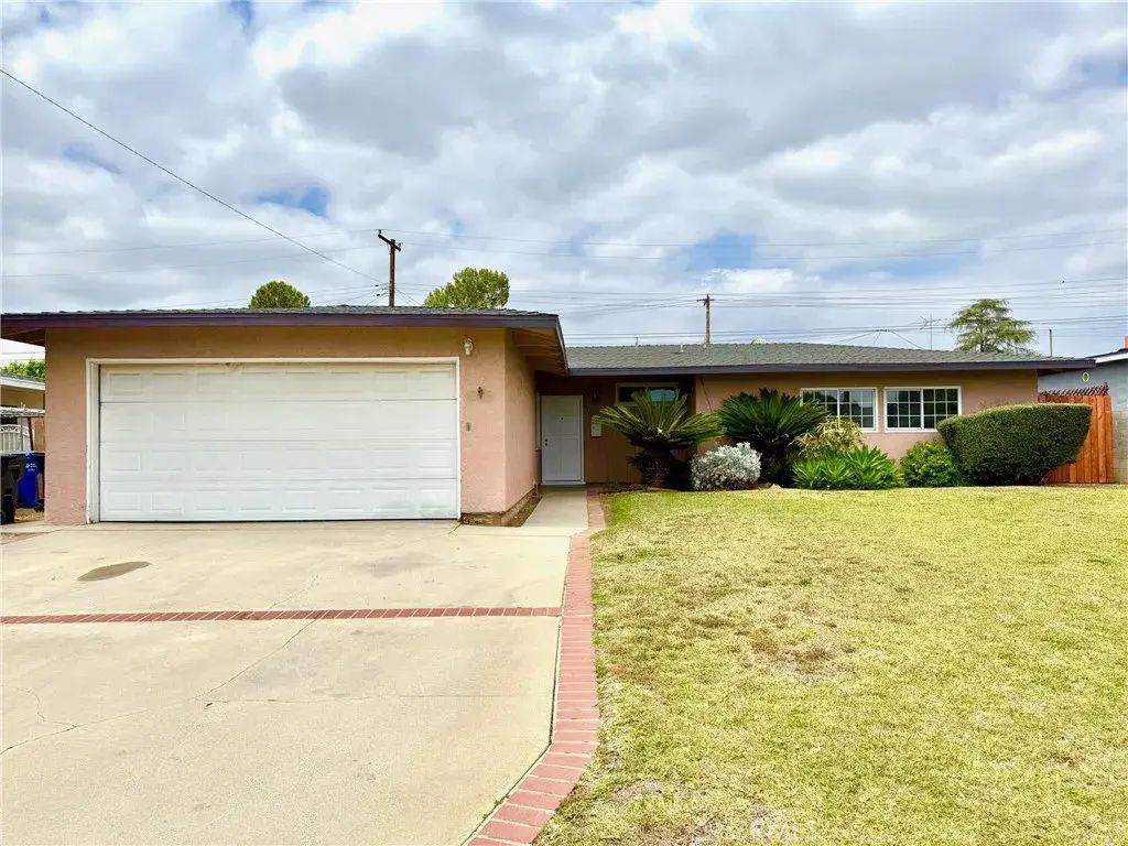 1933 E Idahome, West Covina