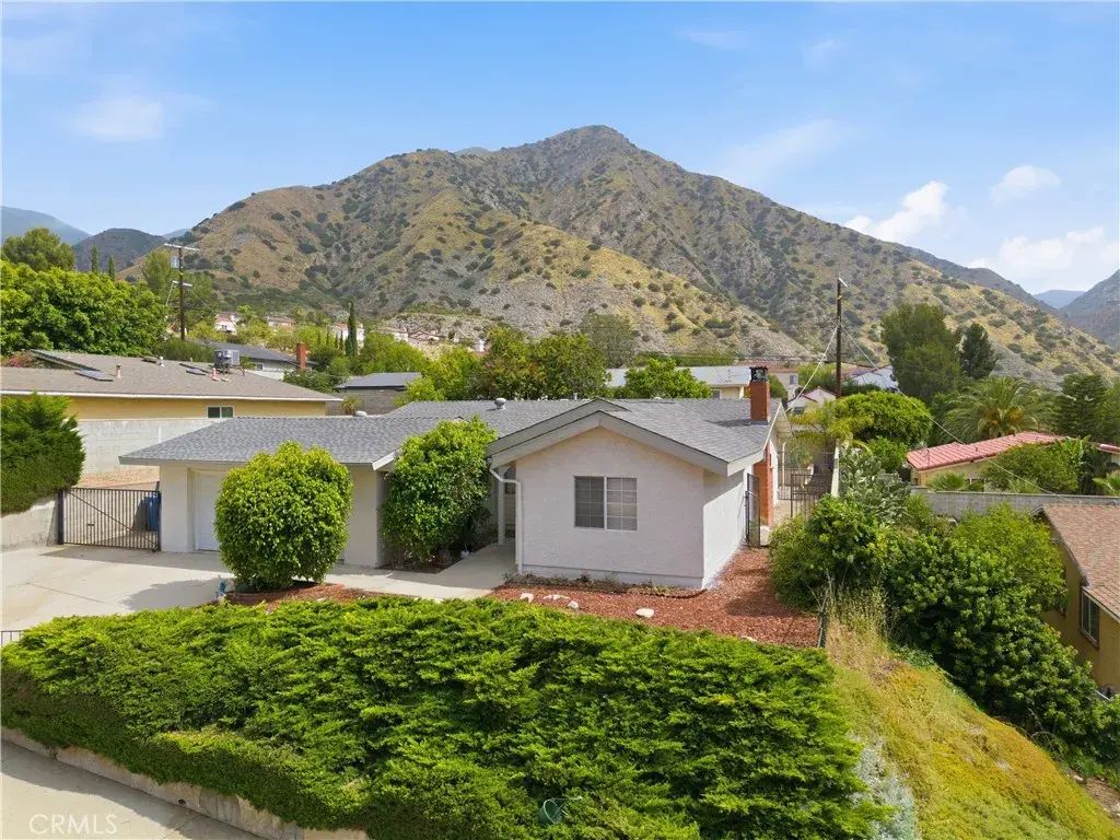 13868 Tucker Avenue, Sylmar