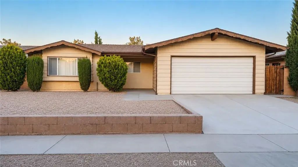 45650 Fig Avenue, Lancaster