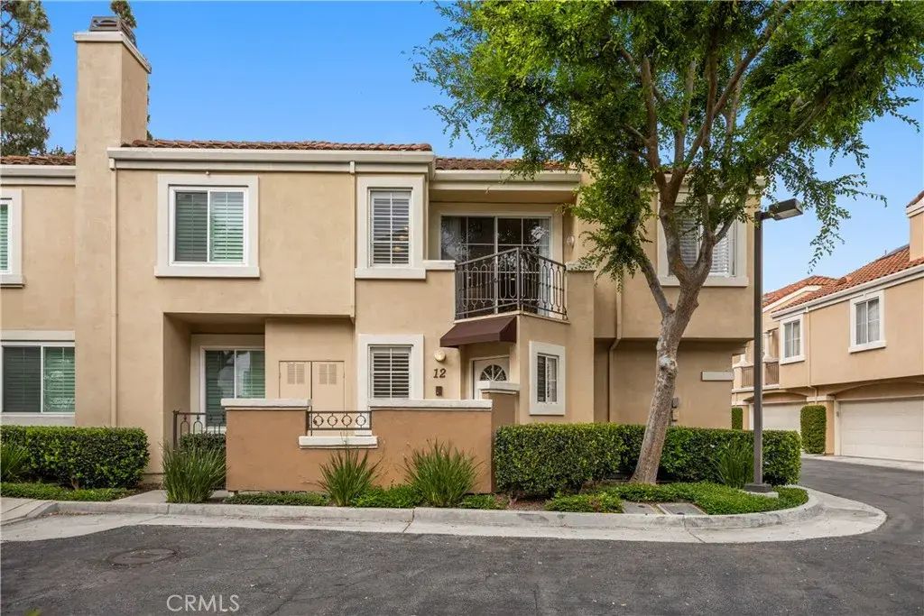 12 Opera, Aliso Viejo
