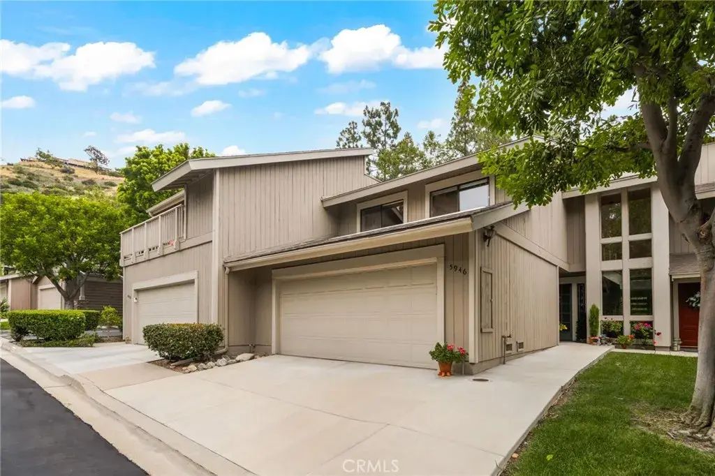 5946 E Cadbury, Orange