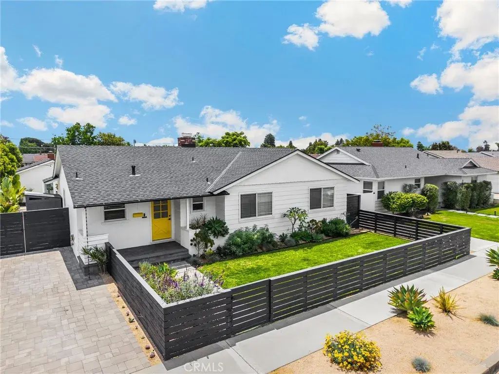 1402 E Rose, Orange