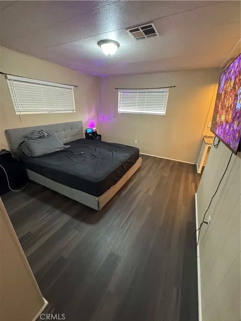2205 W Acacia 200, Hemet