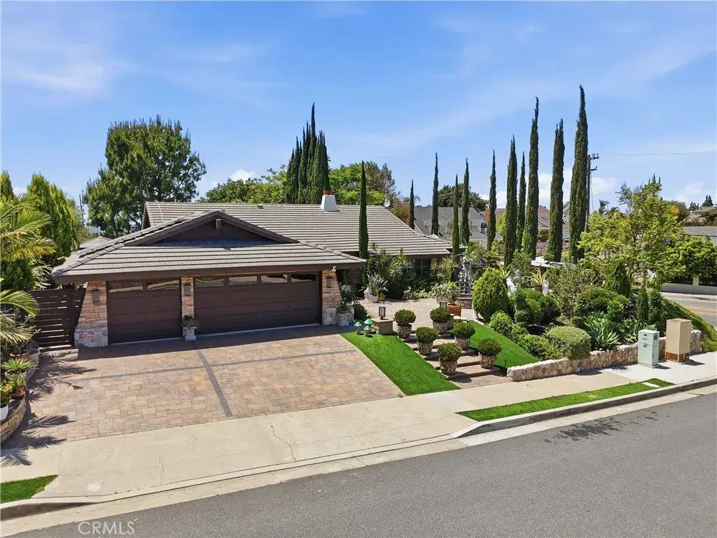 2888 N Wyngate, Orange