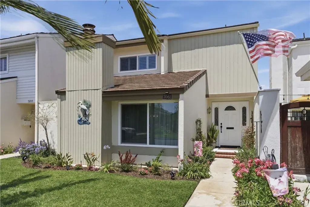 7061 Island Village, Long Beach