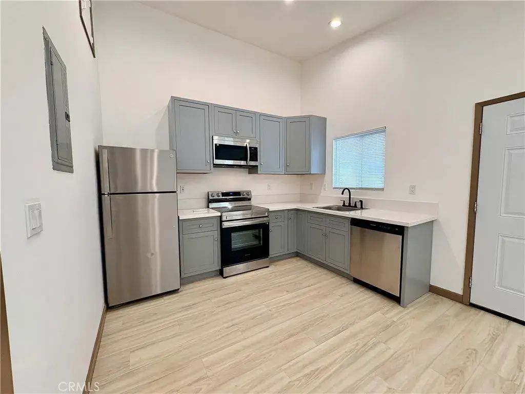 753 Baylor Avenue, Claremont